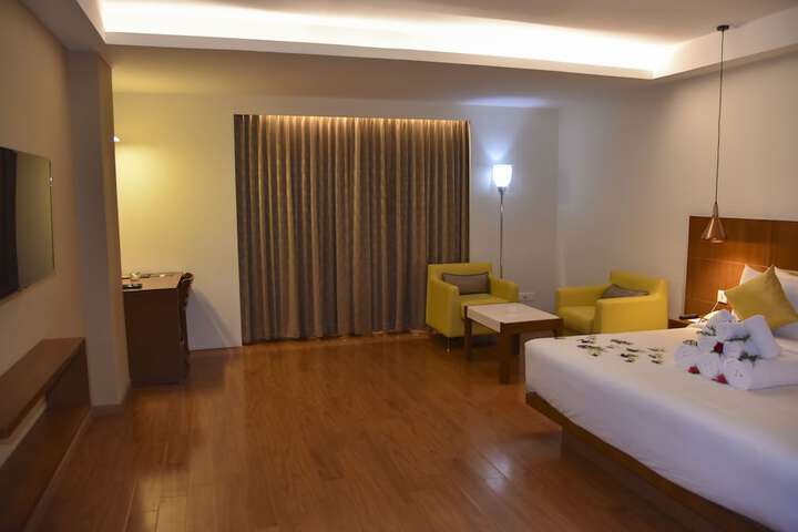 Room 12 of 150