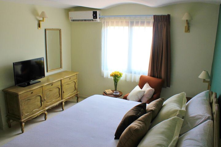Room 5 of 131