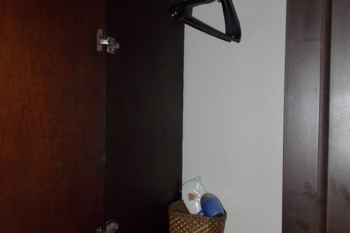 Room 19 of 42