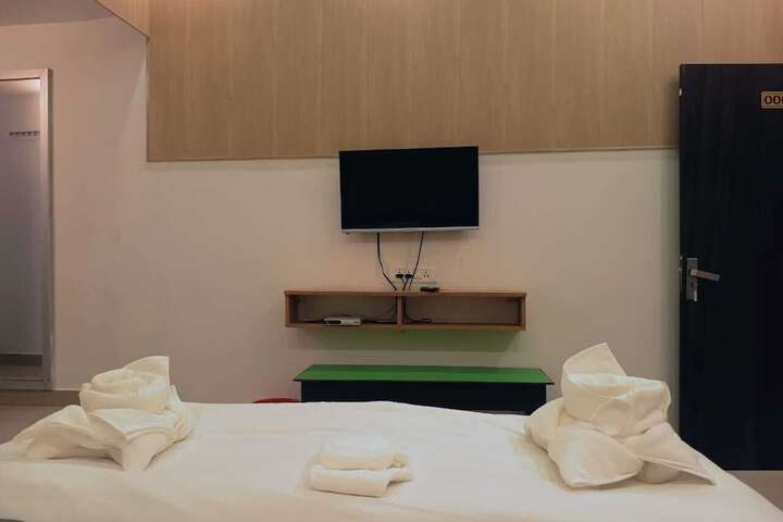 Room 7 of 15