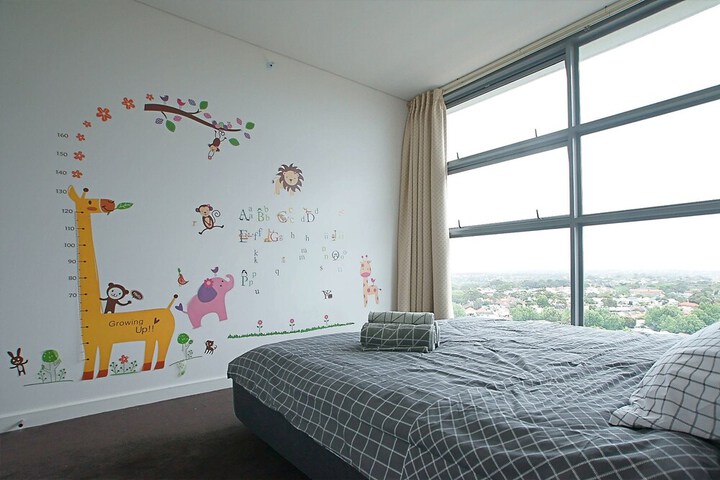 Room 5 of 21