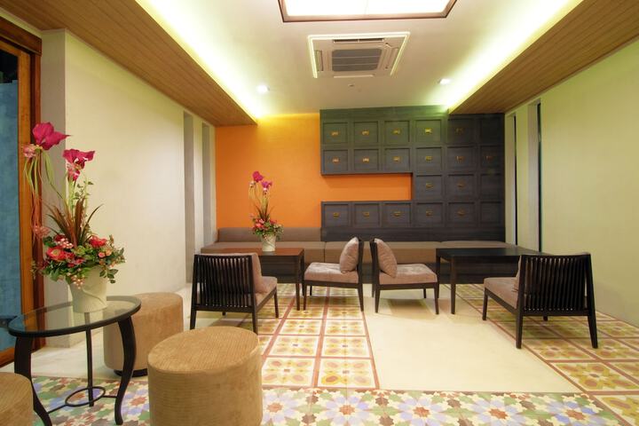 Hotel Interior 6 of 167