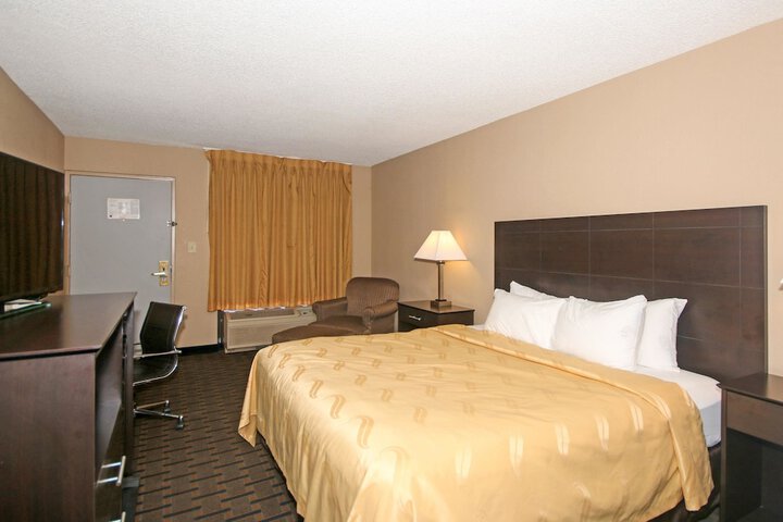 Room 8 of 45