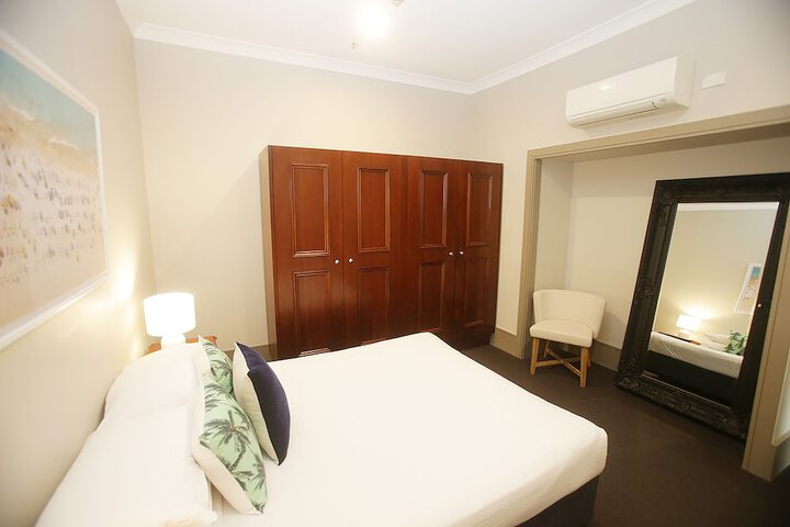 Room 30 of 83