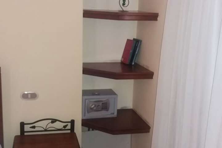Room 9 of 67