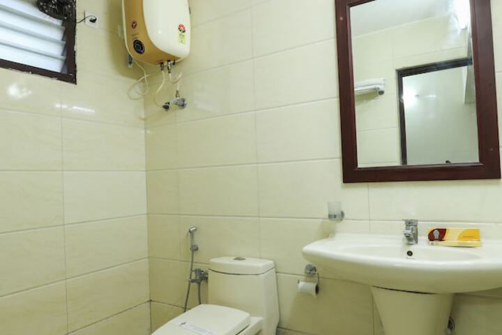 Room 6 of 14