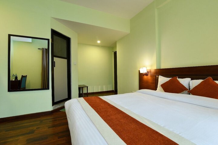 Room 16 of 33