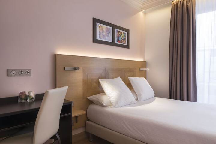 Hotel Eiffel XV
