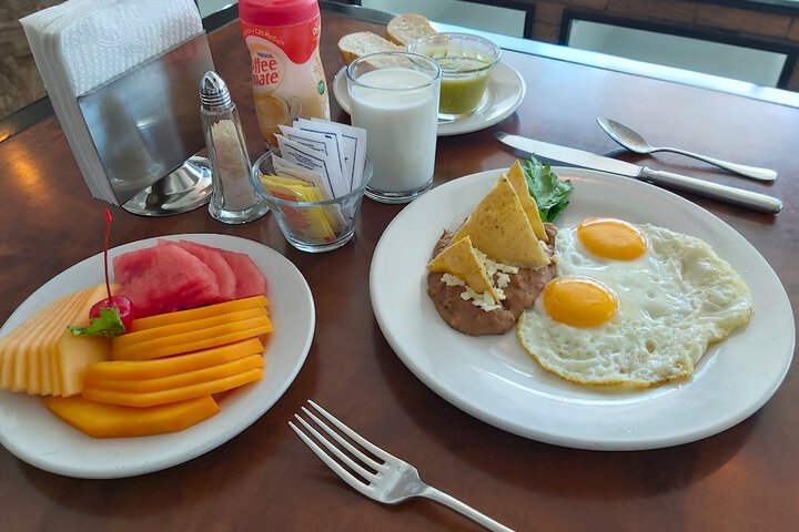 Breakfast/Coffee Service 29 of 41