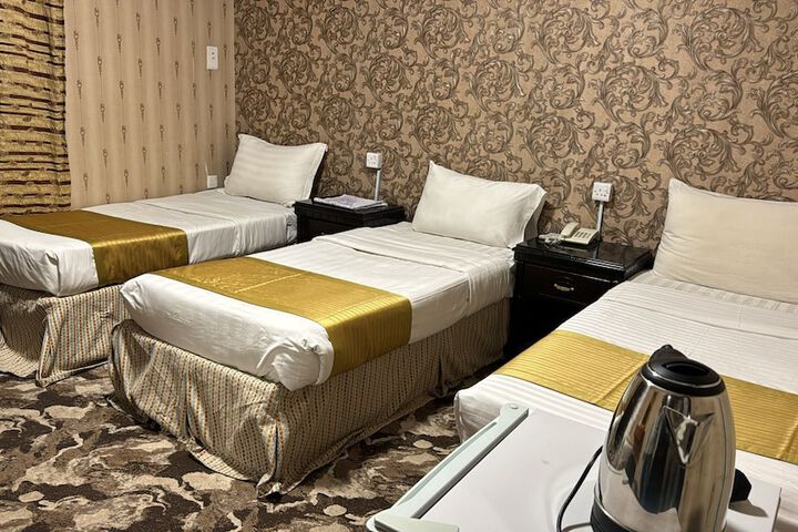 Room 15 of 49