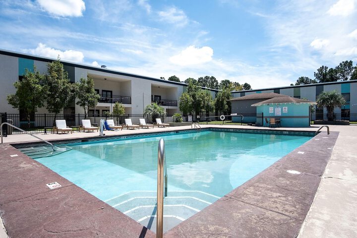 Pool 31 of 48