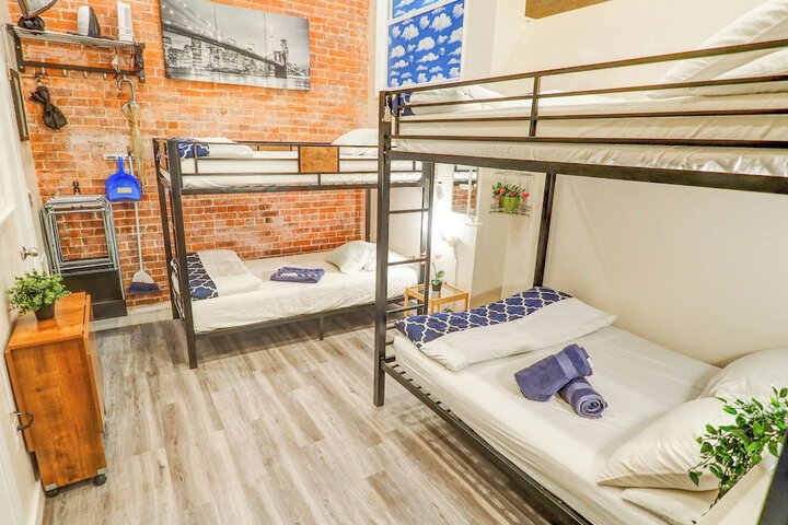 Room 186 of 268