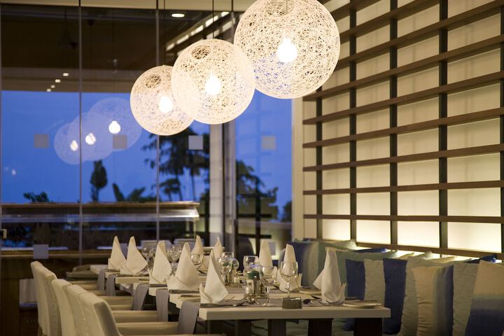 Dining 90 of 109