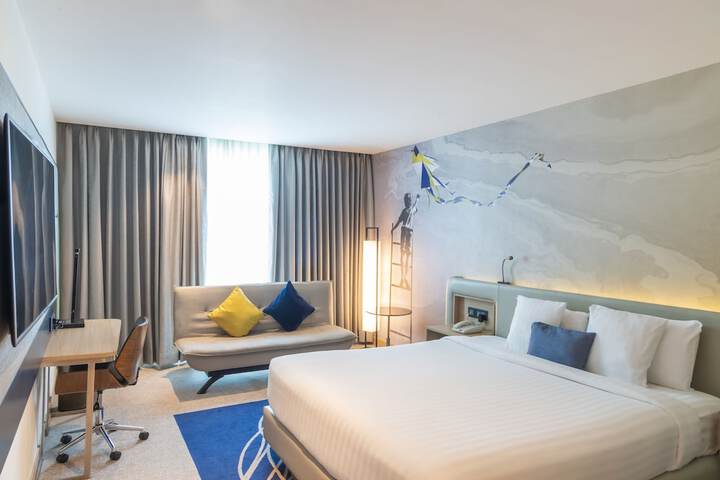 Room 3 of 127