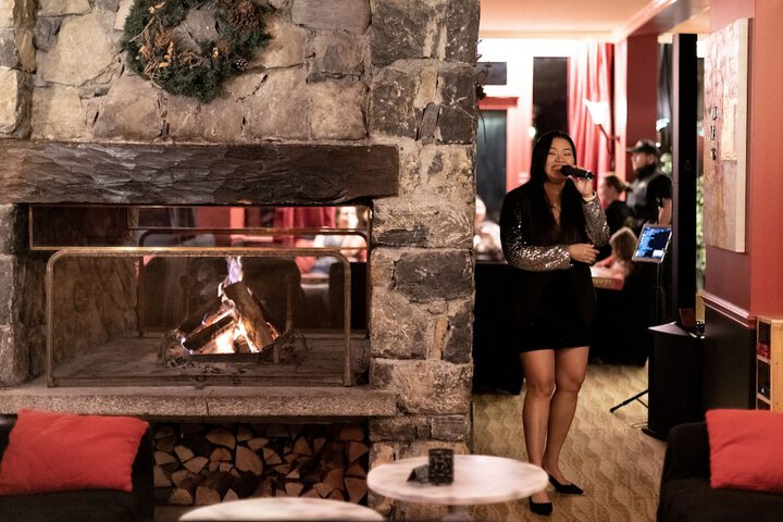Lounge 102 of 128