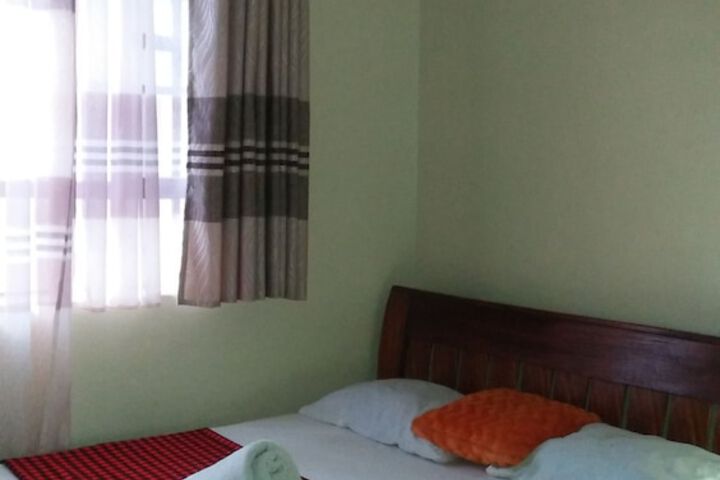 Room 5 of 25