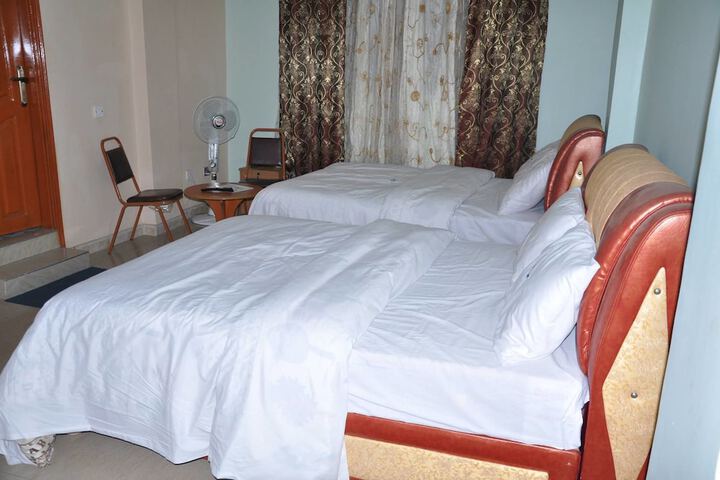 Room 6 of 21
