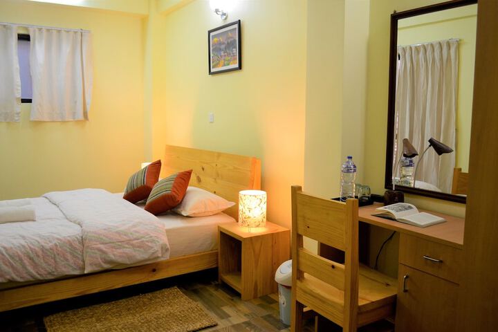 Room 2 of 48