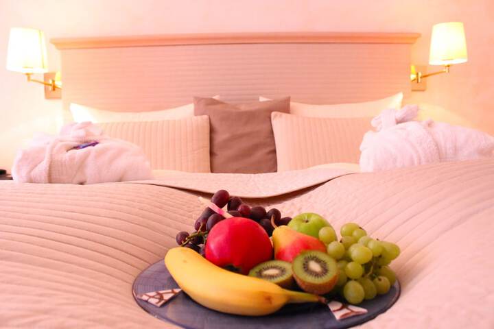 Room 42 of 62