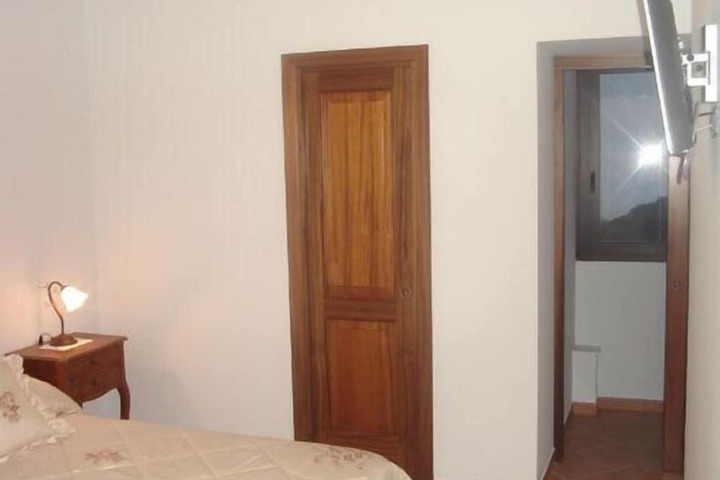Room 12 of 41