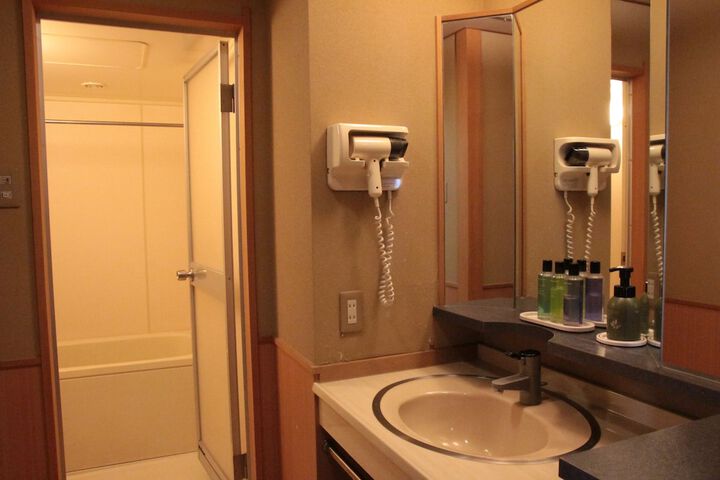 Room 11 of 58