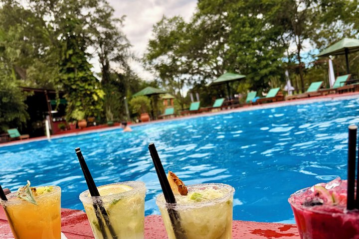 Pools & Facilities