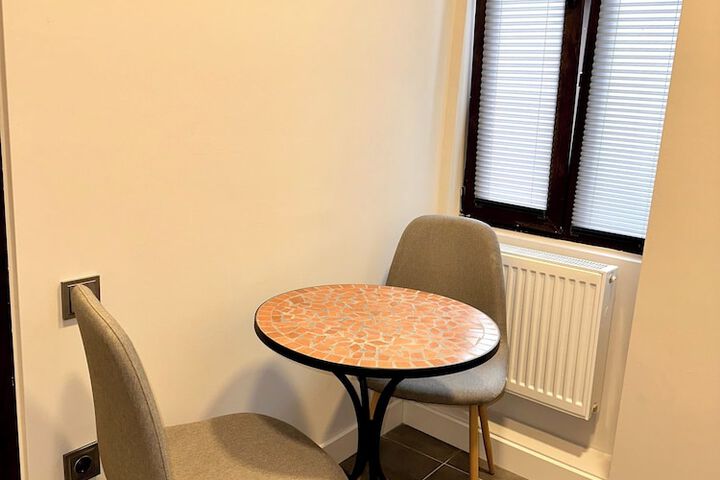 Room 38 of 60