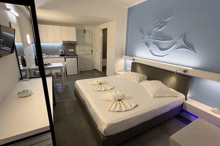 Room 60 of 172