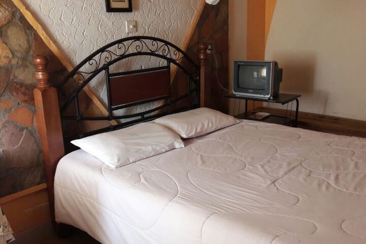 Room 7 of 24