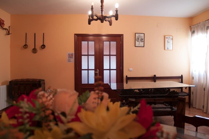 Dining 13 of 21