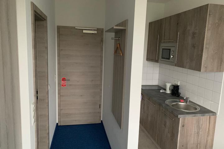 Room 33 of 44