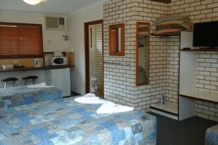 Room 11 of 23