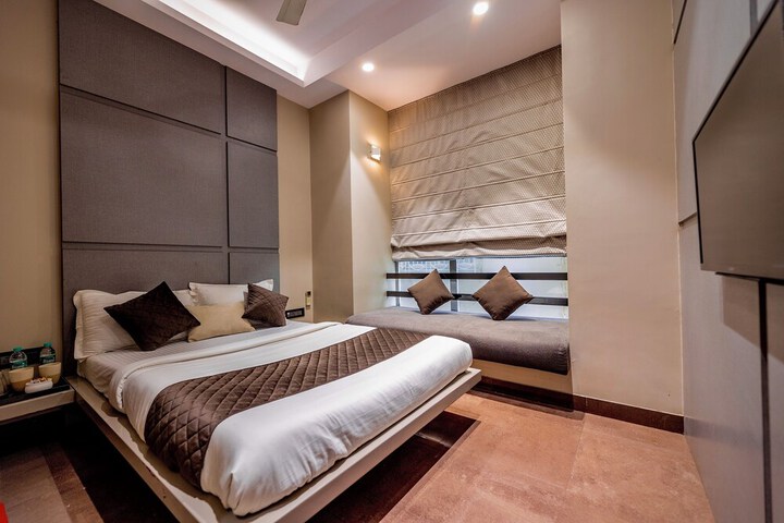 Room 11 of 46