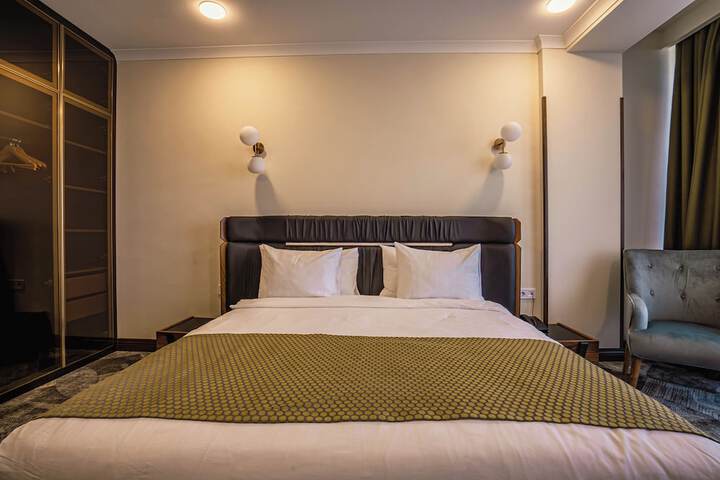 Room 13 of 68