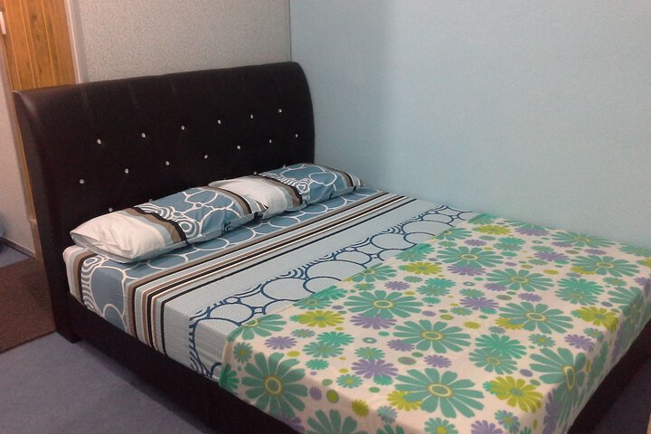 Room 2 of 4