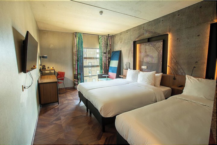 Room 20 of 50
