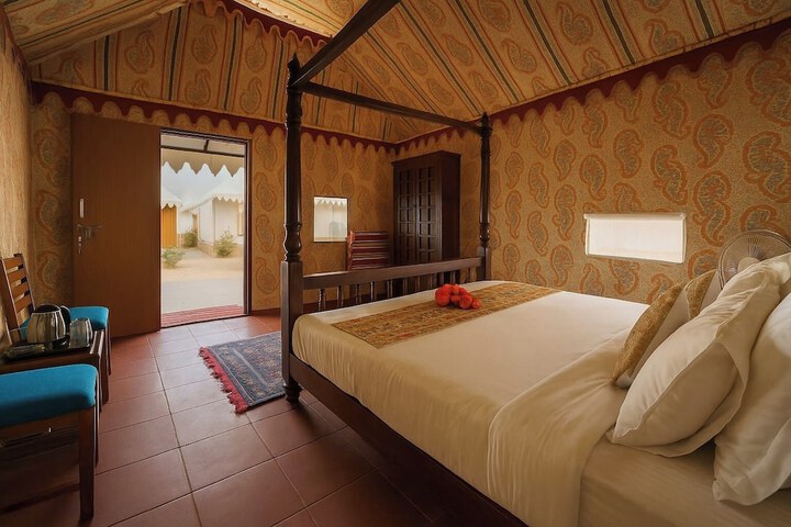Room 4 of 42