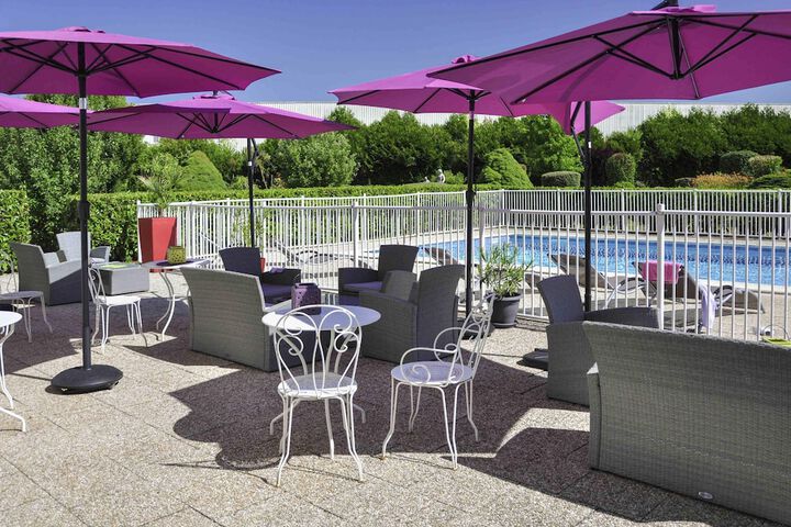Pools & Facilities