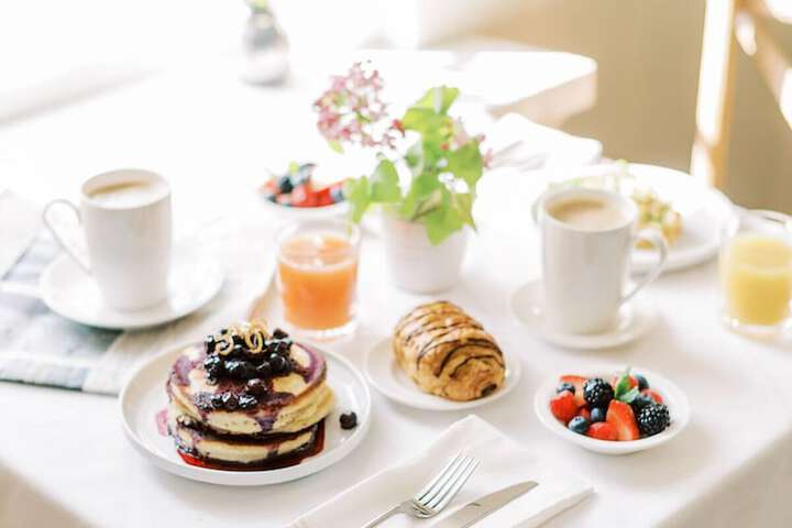 Breakfast/Coffee Service 34 of 41