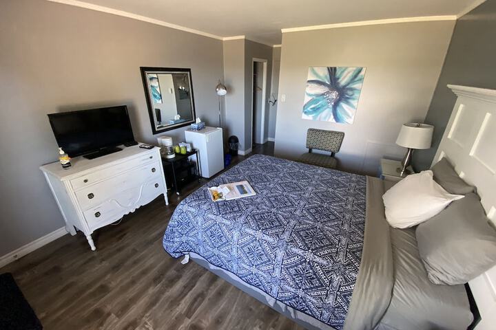 Room 34 of 103