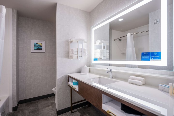 Bathroom shower
