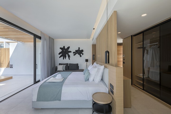 Room 7 of 37
