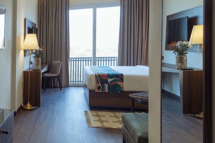 Room 10 of 35