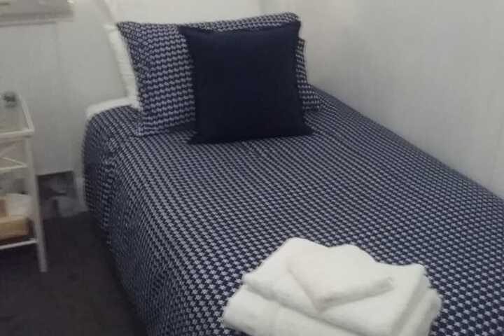 Room 8 of 22