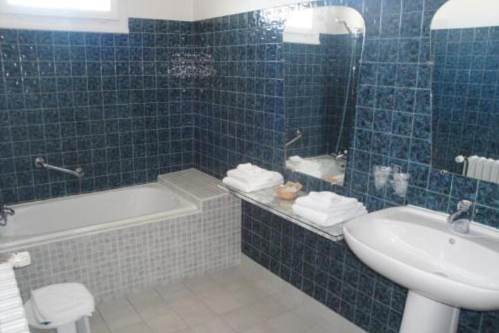 HOTEL LA CARAVELLE