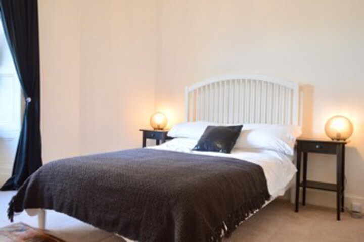 Room 17 of 22