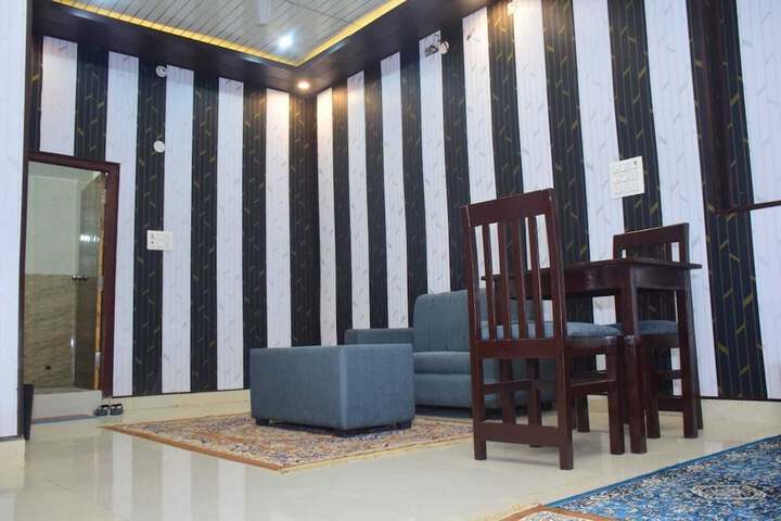 Room 3 of 15