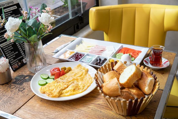 Breakfast/Coffee Service 43 of 59