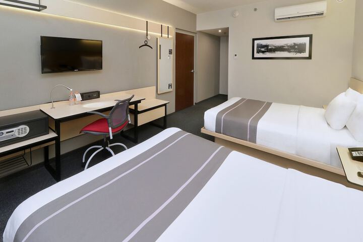 Room 14 of 45
