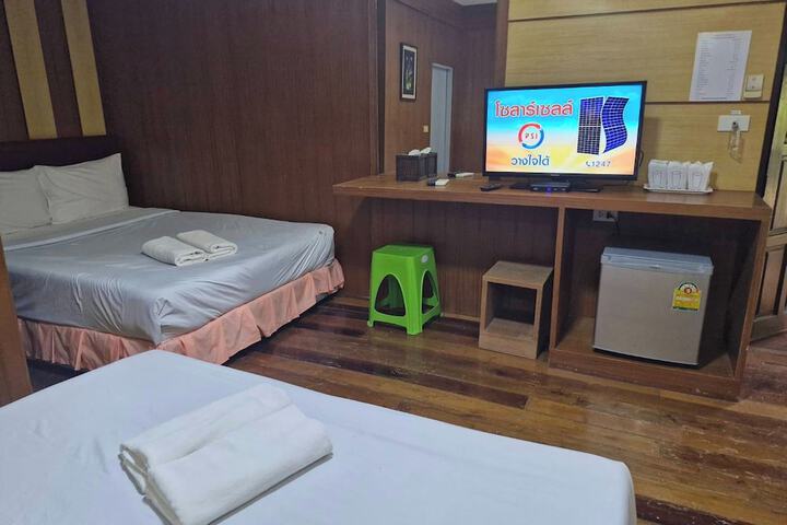 Room 19 of 125